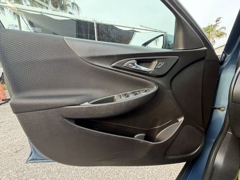 Used 2024 Chevrolet Malibu LT FWD image 20