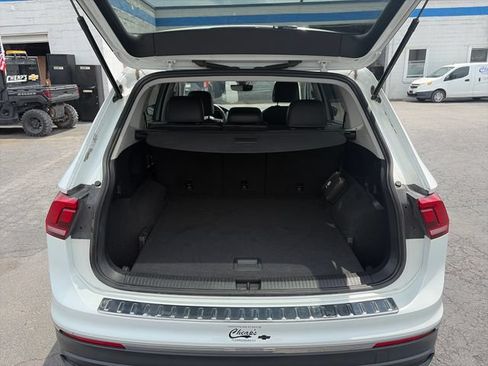 Used 2023 Volkswagen Tiguan SE AWD/4WD image 21