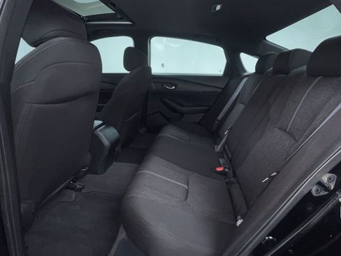 Used 2023 Honda Accord Sport image 12