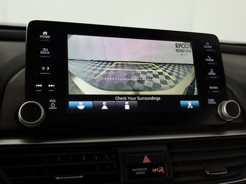 Used 2018 Honda Accord EX image 6