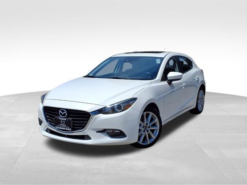 Used 2017 MAZDA MAZDA3 Touring FWD image 1
