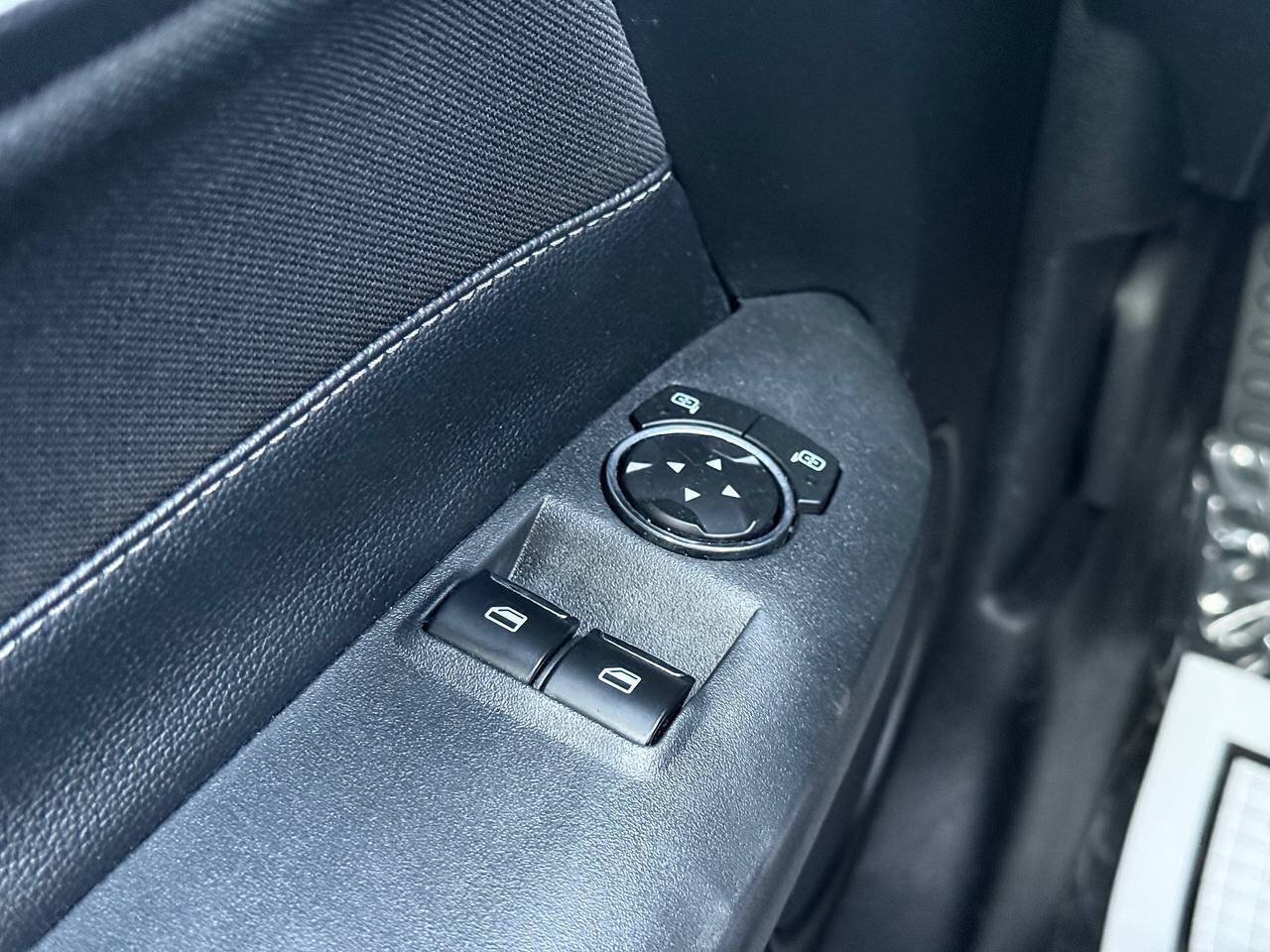Used 2020 Ford Mustang Coupe RWD image 23