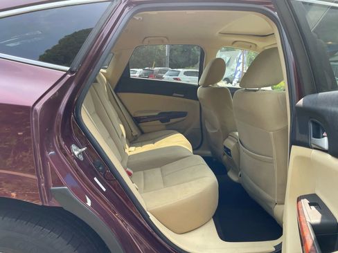 Used 2012 Honda Crosstour EX image 24