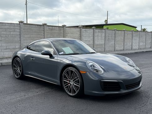 Certified 2018 Porsche 911 Carrera 4S image 8