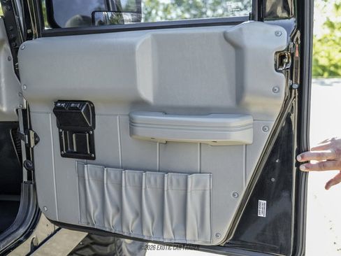 Used 2003 HUMMER H1 4-Door Open Top AWD/4WD image 57
