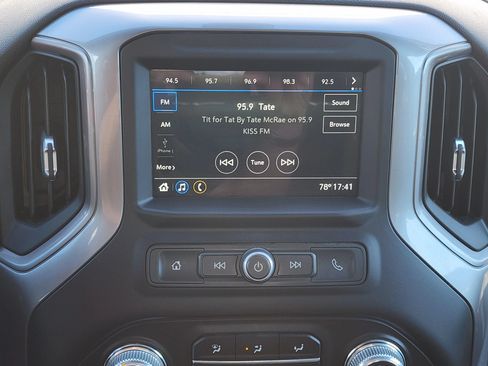 Used 2019 GMC Sierra 1500 4x4 Crew Cab w/ Convenience Package image 29