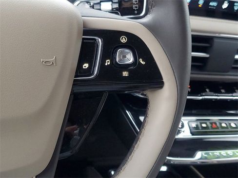 Certified 2023 Lincoln Corsair AWD w/ Equipment Group 101A image 20