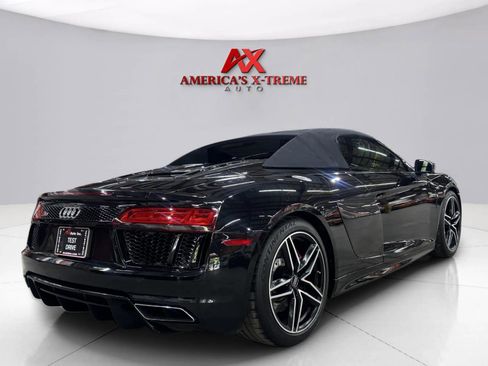 Used 2017 Audi R8 V10 w/ Carbon Exterior Package AWD/4WD image 17