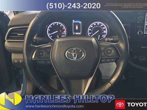 Used 2023 Toyota Camry SE image 10