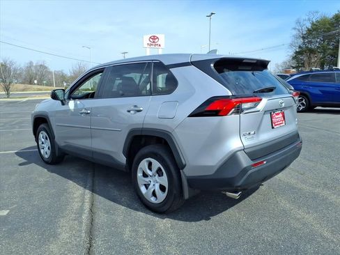 Used 2024 Toyota RAV4 LE image 22