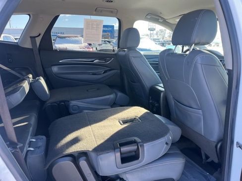 Used 2019 Buick Enclave Essence image 43