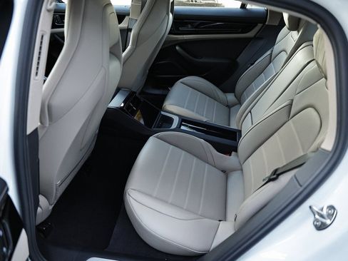 New 2026 Porsche Panamera 4 image 27