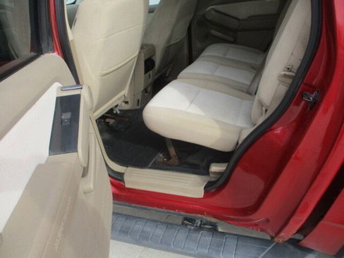 Used 2010 Ford Explorer Sport Trac XLT image 9