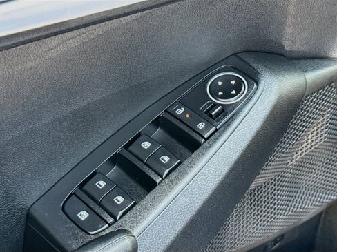 Used 2024 Kia Seltos LX AWD/4WD image 10