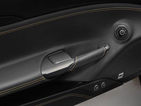 Used 2017 Ferrari 488 Spider Base image 71