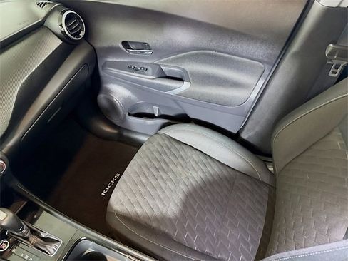 Used 2024 Nissan Kicks SV image 19