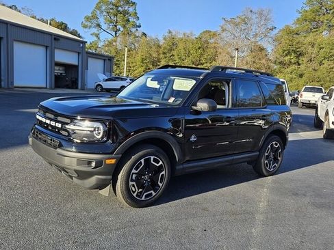 Used 2023 Ford Bronco Sport Outer Banks image 3