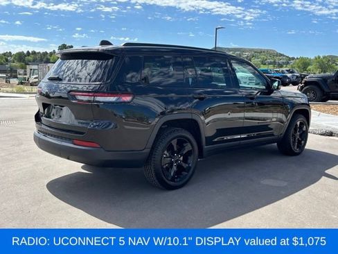 Certified 2022 Jeep Grand Cherokee L Limited w/ Black Appearance Package AWD/4WD image 6