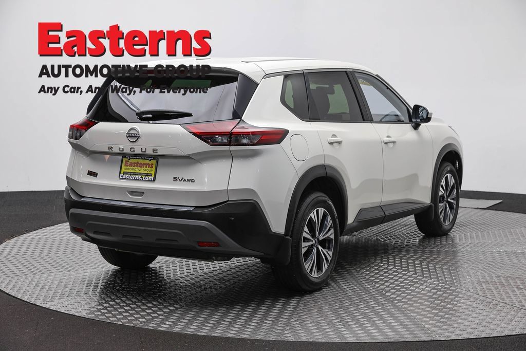 Used 2023 Nissan Rogue SV AWD/4WD image 7