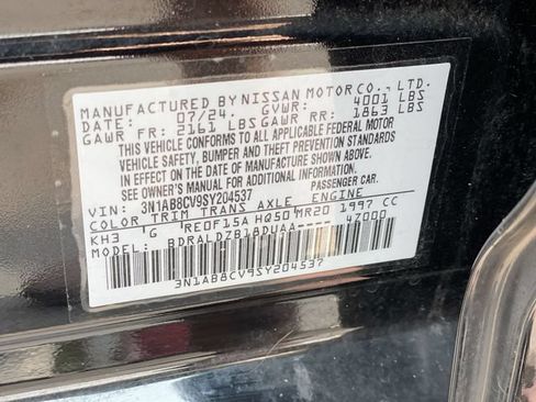 Used 2025 Nissan Sentra SV w/ All-Weather Package FWD image 28