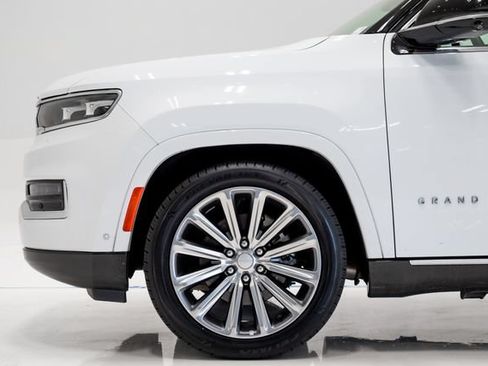 Certified 2023 Jeep Grand Wagoneer Series II AWD/4WD image 28