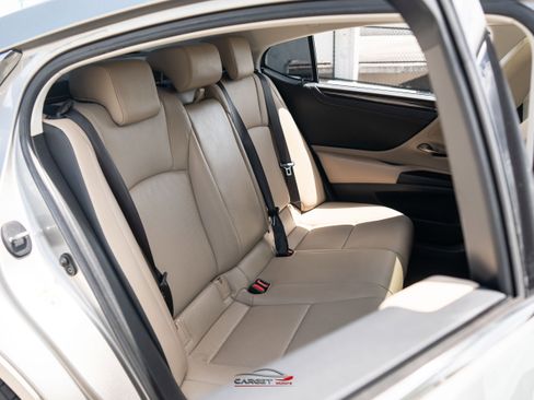 Used 2019 Lexus ES 350 w/ Premium Package FWD image 18