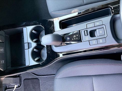New 2026 Toyota Prius Plug-In Hybrid FWD image 7