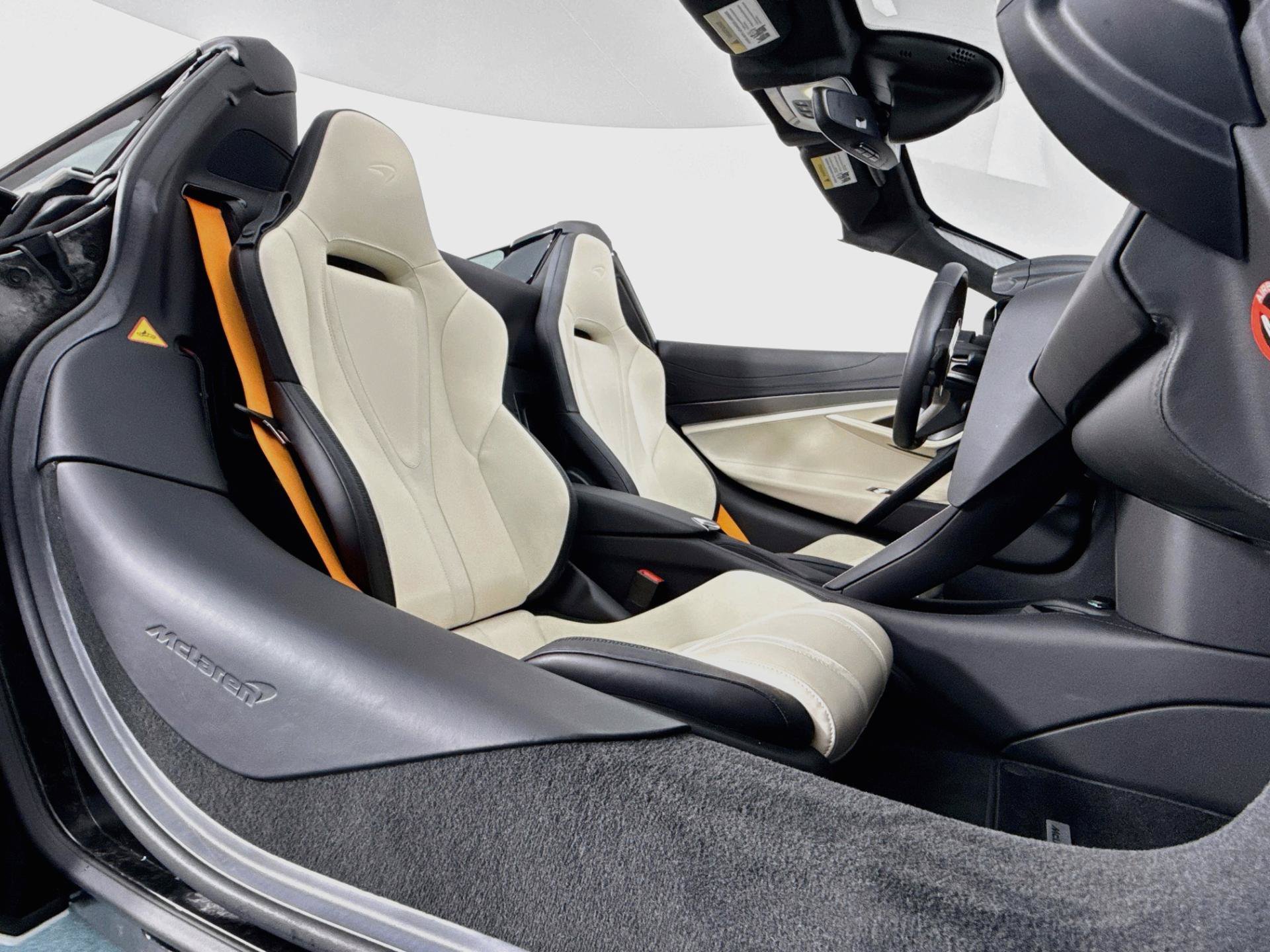 Used 2024 McLaren 750S Spider RWD image 27