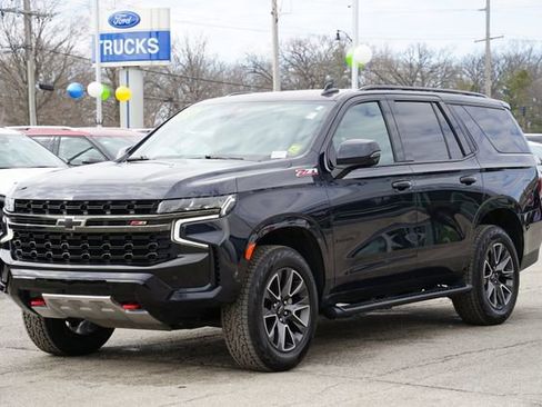 Used 2021 Chevrolet Tahoe Z71 w/ Luxury Package image 3