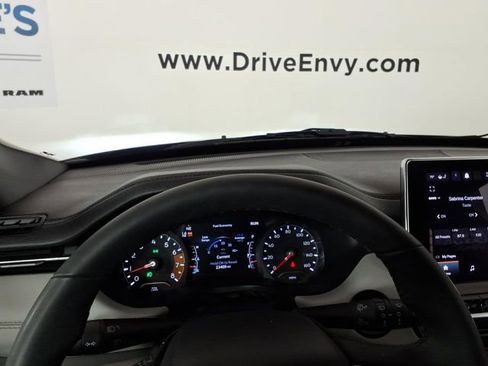 Used 2024 Jeep Compass Limited image 26