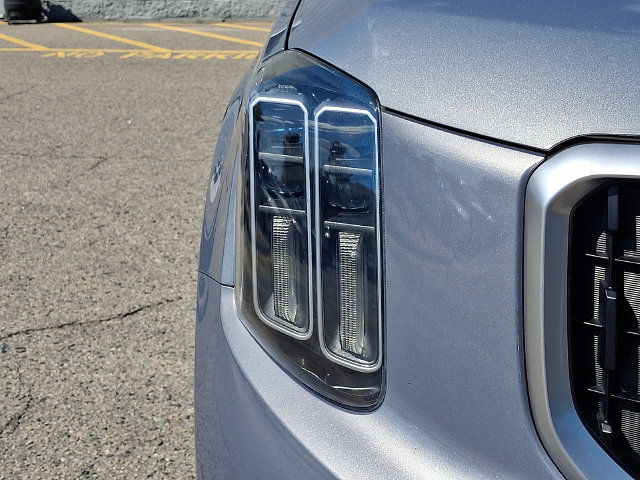 Used 2024 Kia Telluride LX FWD image 9