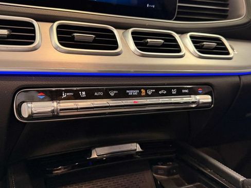 Used 2022 Mercedes-Benz GLS 450 4MATIC image 27