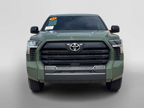 Used 2022 Toyota Tundra SR5 w/ SR5 Convenience Package image 6