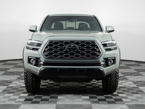 Used 2023 Toyota Tacoma TRD Off-Road image 11