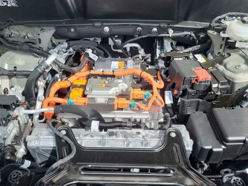 New 2026 Cadillac Vistiq Platinum AWD/4WD image 26