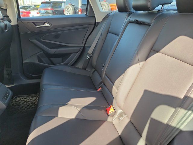 Used 2020 Volkswagen Jetta SEL FWD image 16