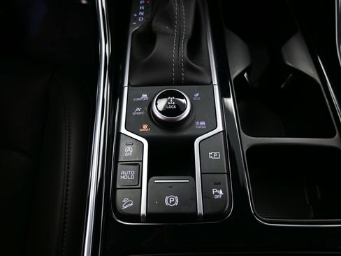 Used 2023 Kia Sorento SX image 25