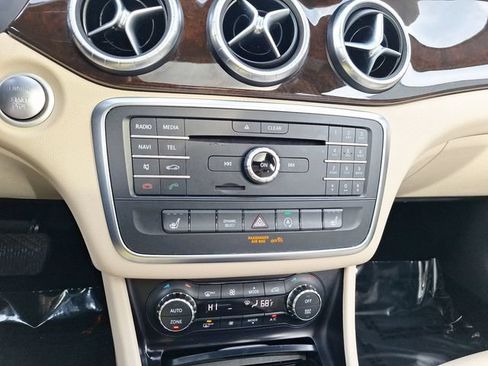 Used 2016 Mercedes-Benz CLA 250 image 17