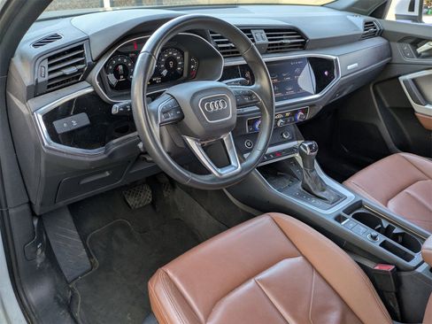 Used 2024 Audi Q3 2.0T Premium image 13