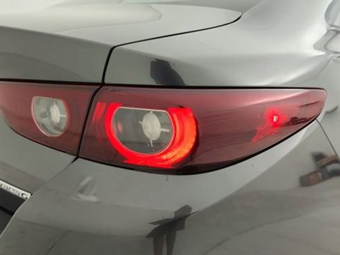 Used 2024 MAZDA MAZDA3 s FWD image 11