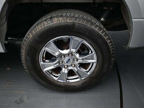 Used 2016 Ford F150 XLT w/ Equipment Group 302A Luxury image 18