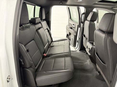 Used 2022 Chevrolet Silverado 1500 LT Trail Boss w/ LT Trail Boss Premium Package AWD/4WD image 13