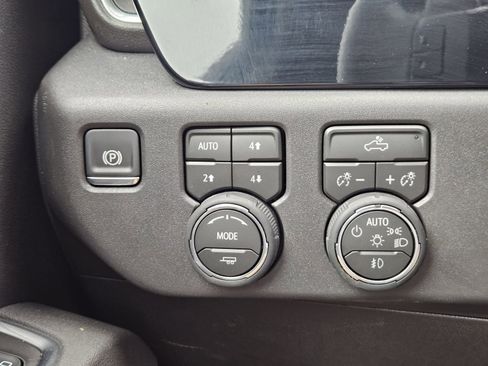 New 2026 Chevrolet Silverado 1500 LT Trail Boss w/ Convenience Package II image 24