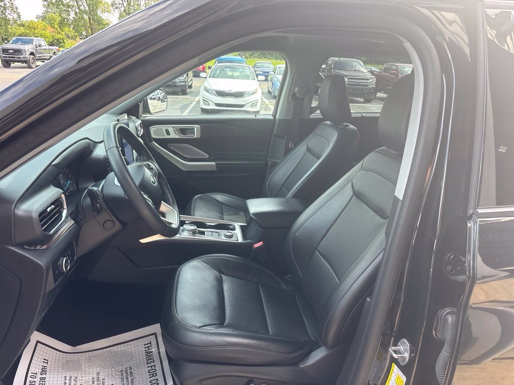 Used 2024 Ford Explorer Limited w/ Limited Technology Package AWD/4WD image 26