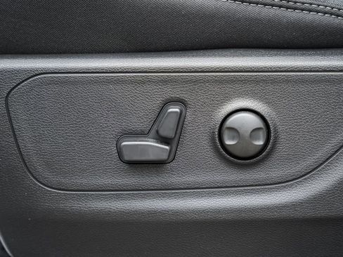 New 2026 RAM 1500 4x4 Crew Cab image 37