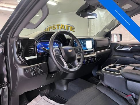 Used 2022 Chevrolet Silverado 1500 LT image 18