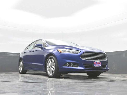 Used 2013 Ford Fusion SE FWD image 18