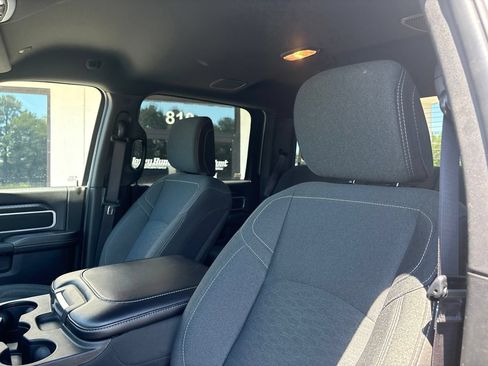 Used 2025 RAM 2500 Big Horn AWD/4WD image 3