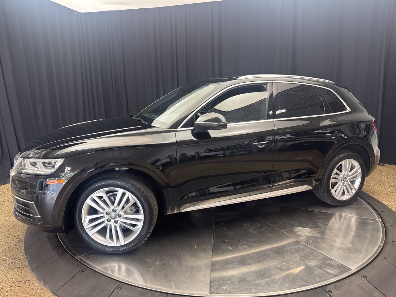 Used 2018 Audi Q5 2.0T Premium Plus AWD/4WD image 3