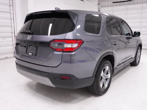 Used 2023 Honda Pilot EX-L image 5